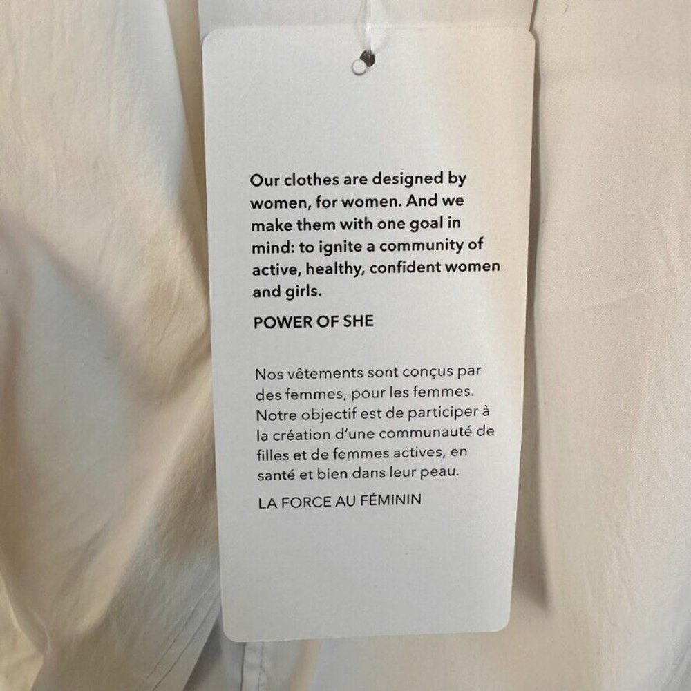 Athleta Womens Oversized Poplin Top Size Medium White Performance Pockets New - Picture 12 of 16